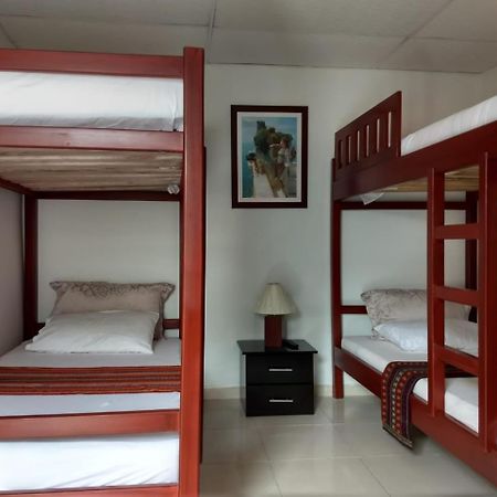 Casa Colon Bed and Breakfast Cali Buitenkant foto