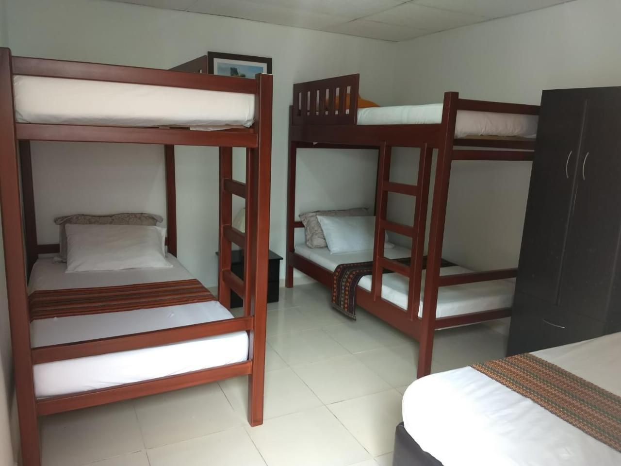 Casa Colon Bed and Breakfast Cali Buitenkant foto